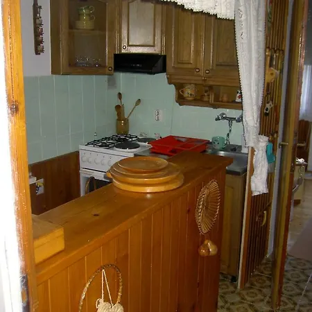 Apartman Thea Apartment *