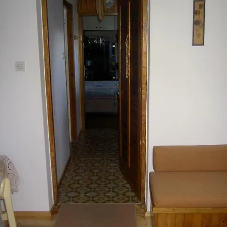 Apartman Thea