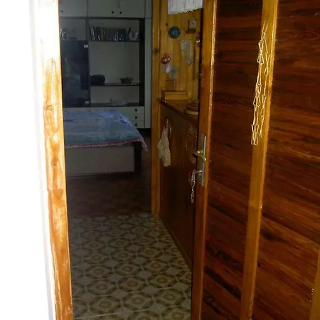 Apartment Apartman Thea *